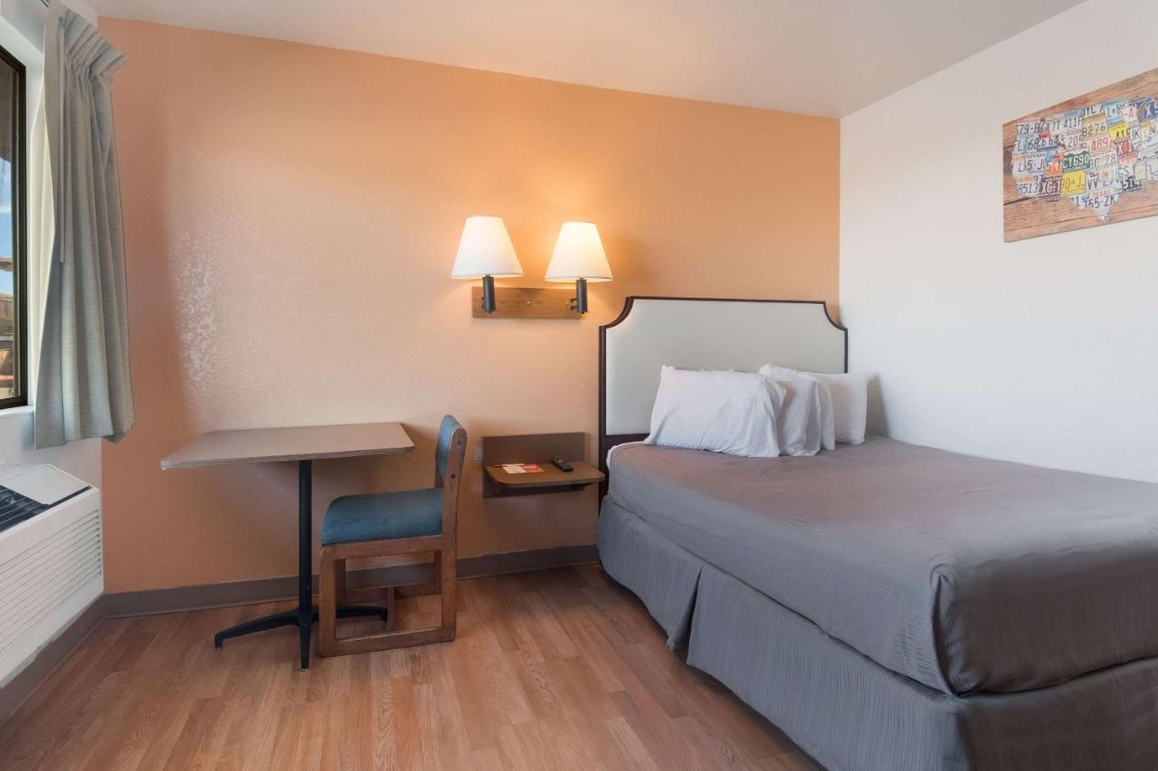 Econo Lodge Yakima Dış mekan fotoğraf